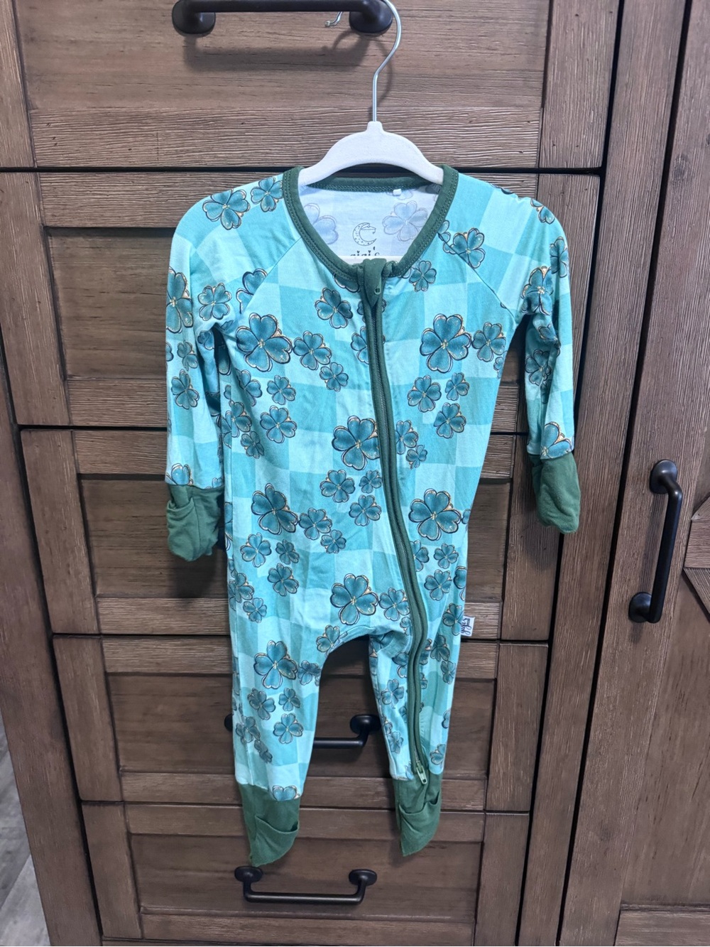 Gigi’s Closet - Green Shamrock Bamboo Zippy